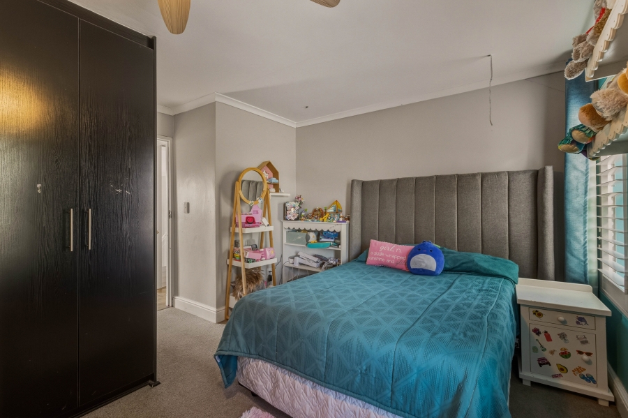 To Let 4 Bedroom Property for Rent in Schonenberg Western Cape